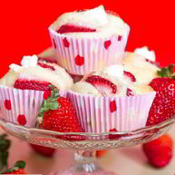 Рецепт Клубничных маффинов с творогом