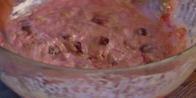 Рецепт маффинов с гречневыми хлопьями и вишней