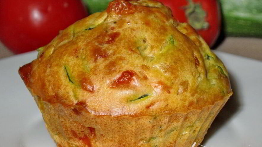 Рецепт маффинов с кабачками, помидорами и сыром