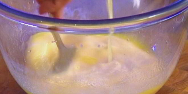 Рецепт маффинов со свежей малиной и миндальной корочкой