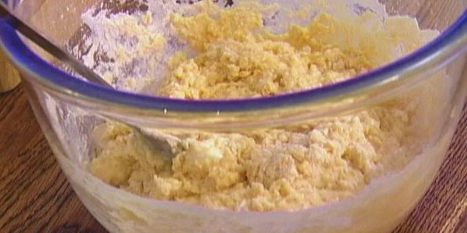 Рецепт маффинов со свежей малиной и миндальной корочкой