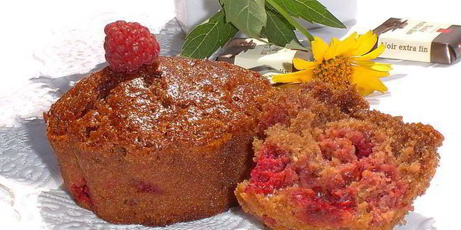 Рецепт шоколадна-малиновых маффины