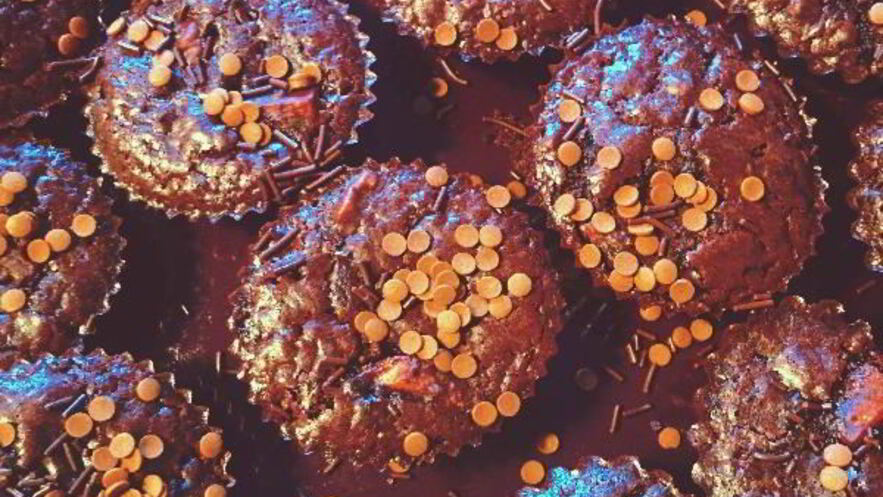 Рецепт шоколадных маффинов с апельсином и грецкими орехами