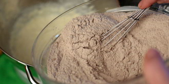 Рецепт шоколадных маффинов с бананом