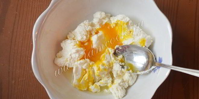 Рецепт творожных маффинов с кабачком