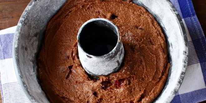 Рецепт шоколадного манника с вишней