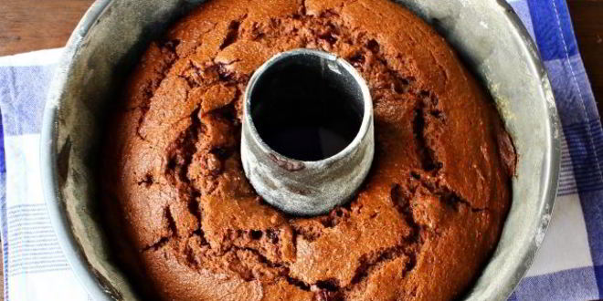 Рецепт шоколадного манника с вишней