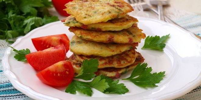 Рецепт кабачковых оладий с колбасой