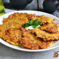 Картофельные оладьи с яблоком