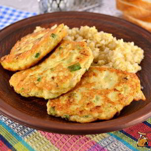 Рецепт Куриных оладий с кабачком