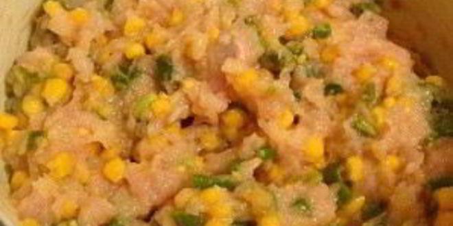 Рецепт куриных оладий с кукурузой