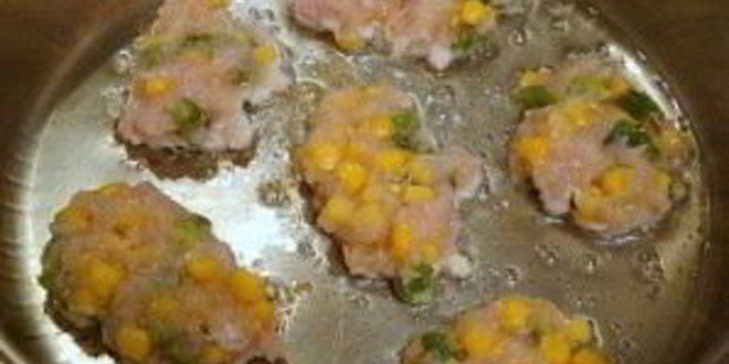 Рецепт куриных оладий с кукурузой