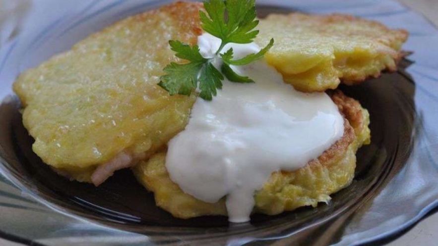 Рецепт оладий из кабачков с сыром