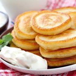 Рецепт Оладий на кефире с дрожжами