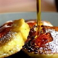 Оладьи на кефире с яблоками