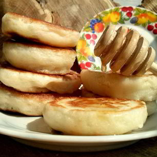 Рецепт Оладий на молоке с дрожжами