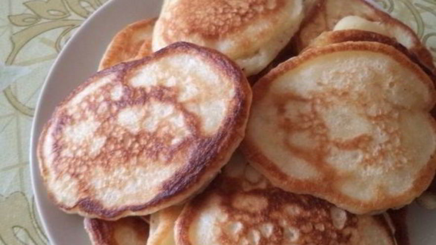 Рецепт оладий на воде с дрожжами