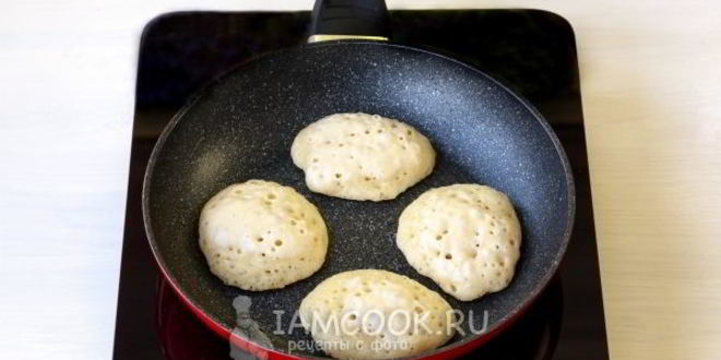 Рецепт оладий на воде с яйцами