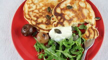 Рецепт Оладий с тыквой, козьим сыром и розмарином