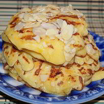 Тыквенные оладьи с медовыми орехами