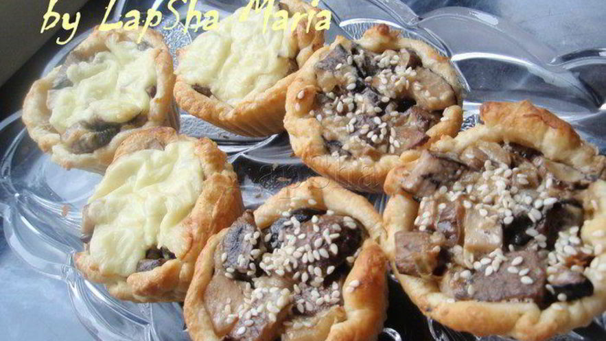 Рецепт открытых слоек с подосиновиками