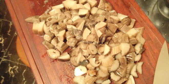 Рецепт открытых слоек с подосиновиками