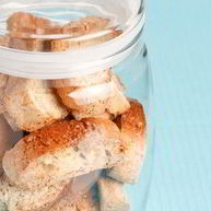 Рецепт Бискотти с розмарином и кедровыми орешками