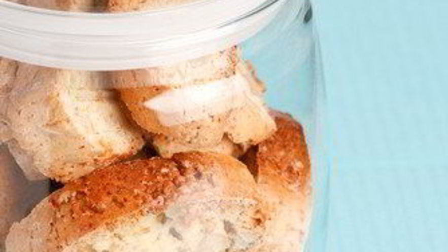 Рецепт бискотти с розмарином и кедровыми орешками