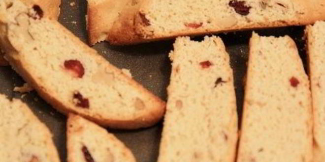 Рецепт бискотти с вяленой клюквой и орехами