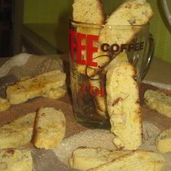 Рецепт Итальянских бискотти с белым шоколадом, кокосом и миндалем