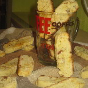 Рецепт Итальянских бискотти с белым шоколадом, кокосом и миндалем