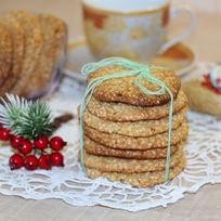 Хрустящее песочное печенье с кунжутом