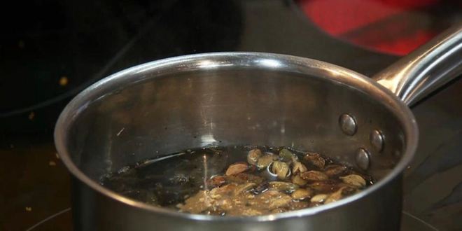 Рецепт песочного печенья с шоколадным чили соусом