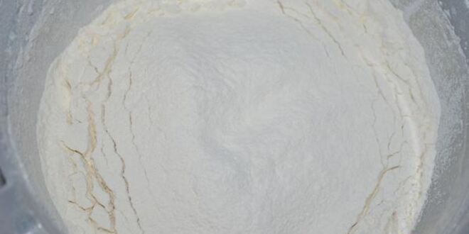 Рецепт наливного пирога с рыбой в мультиварке