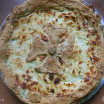 Открытый пирог с брынзой и творогом