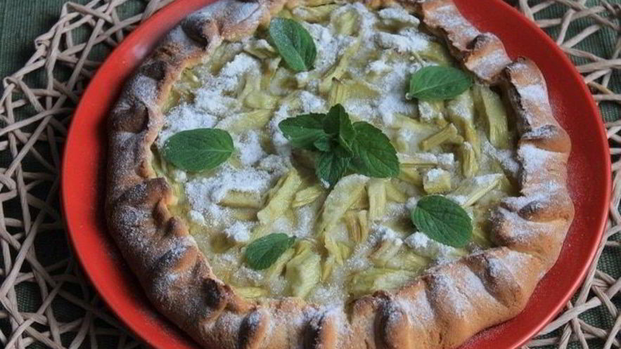 Рецепт открытого пирога с ревенем