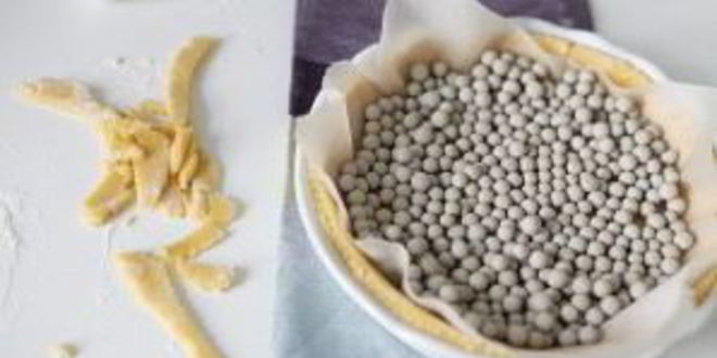 Рецепт песочного пирога со смородиной