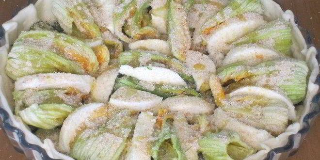 Рецепт пирога с цветками цукини и моцареллой