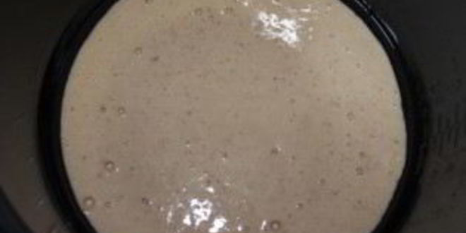 Рецепт постного пирога на чае с вареньем