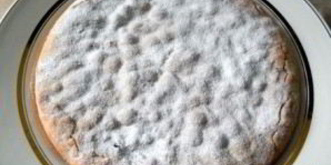 Рецепт постного пирога со смородиной