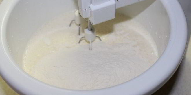 Рецепт сливового пирога с коньяком