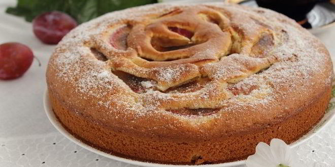 Рецепт сливового пирога с коньяком