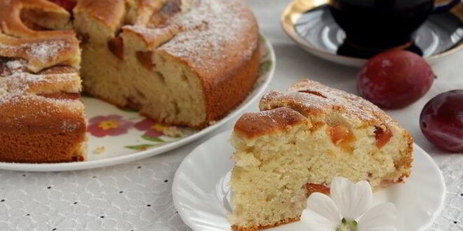 Рецепт сливового пирога с коньяком