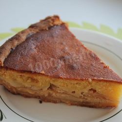 Рецепт Яблочного пирога со сгущенкой