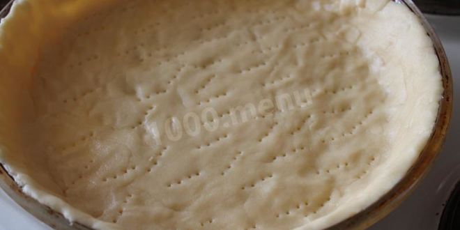 Рецепт яблочного пирога со сгущенкой