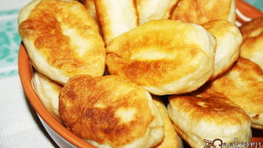 Рецепт дрожжевых пирожков с картошкой и грудинкой