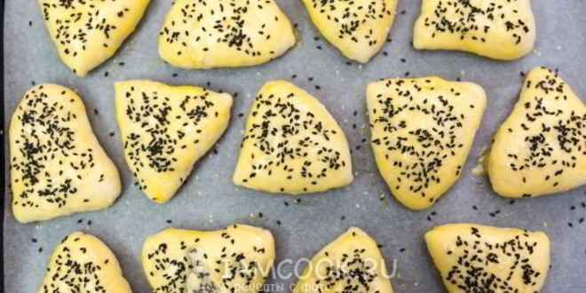 Рецепт духовых пирожков с картофелем и луком