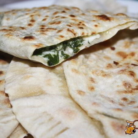 Рецепт Кутабов с креветками, сыром и зеленью