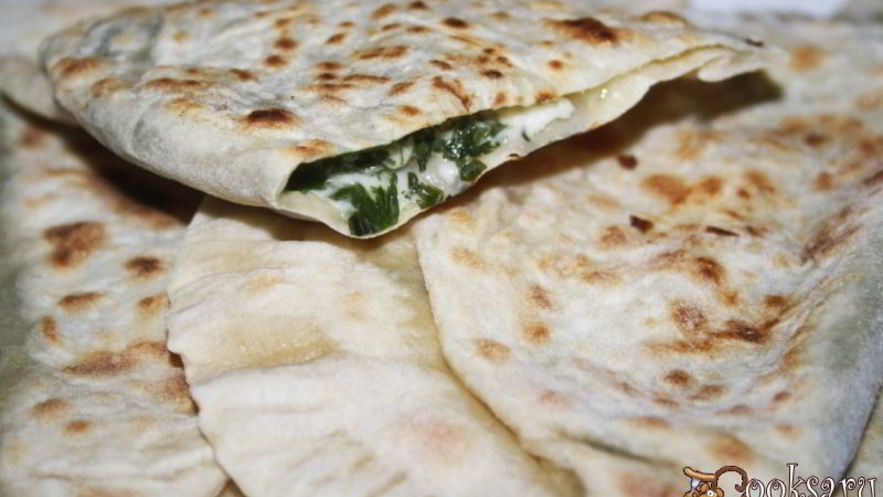 Рецепт кутабов с креветками, сыром и зеленью