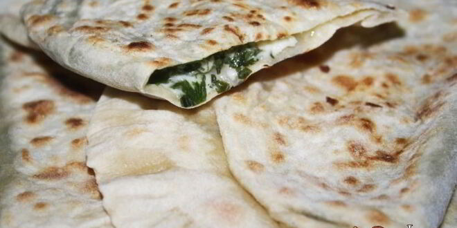 Рецепт кутабов с креветками, сыром и зеленью